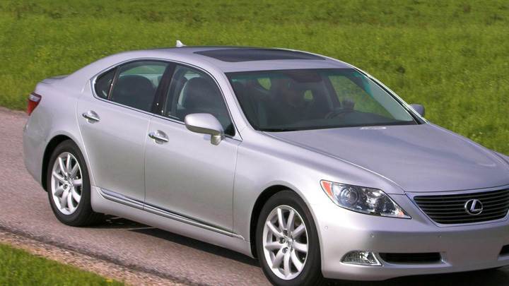 Lexus LS 460 In Silver Pose In Field